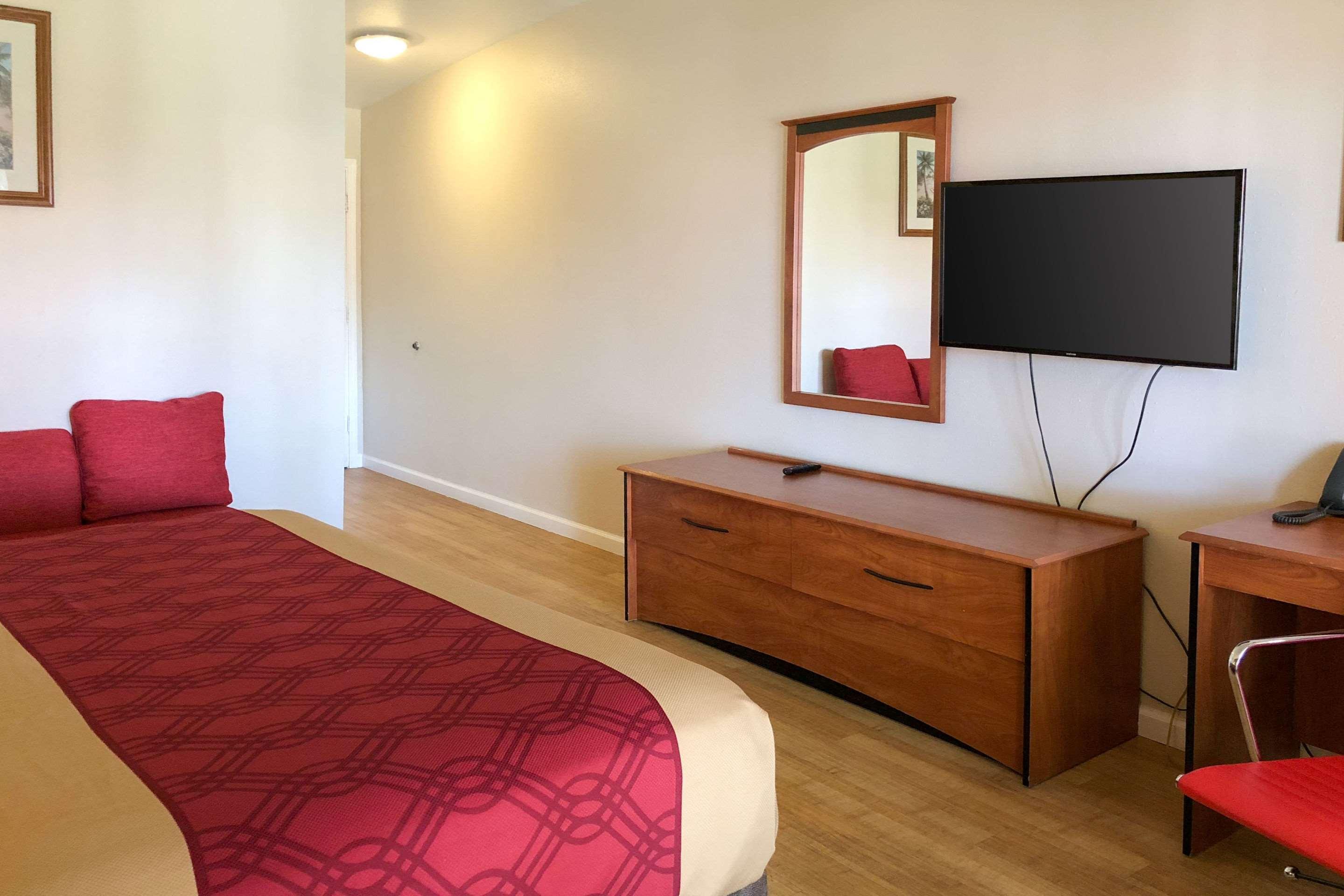 Econo Lodge Inn & Suites Oakland Airport Luaran gambar