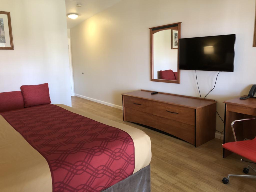 Econo Lodge Inn & Suites Oakland Airport Luaran gambar