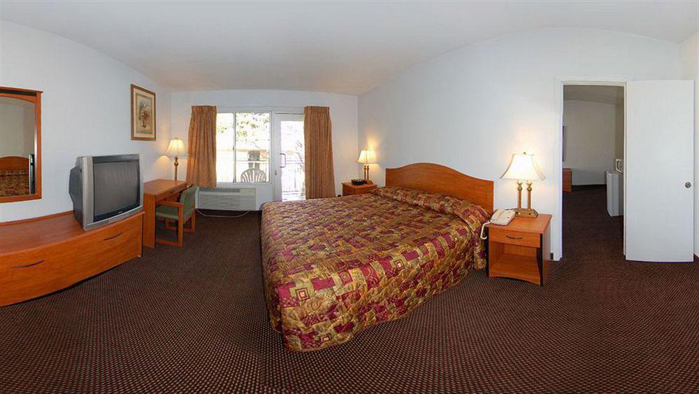 Econo Lodge Inn & Suites Oakland Airport Luaran gambar